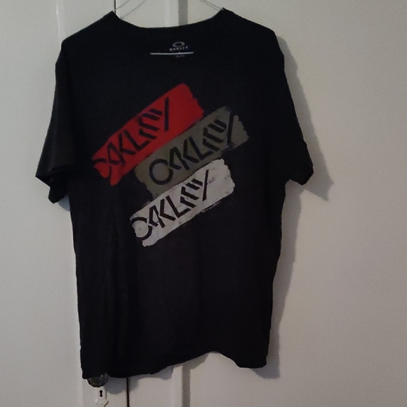 Oakley Black Tee with Red and Gray Accents - Picture 1 of 3